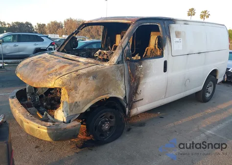 2006 Chevrolet Express Work Van из США, поврежденный, VIN 1GCGG25V461256543